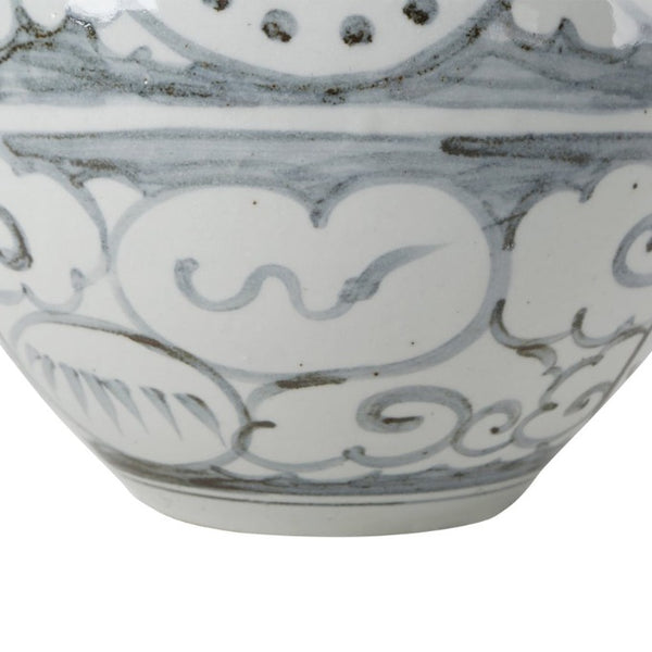 Lucky Cloud Ming Vase Bottom View