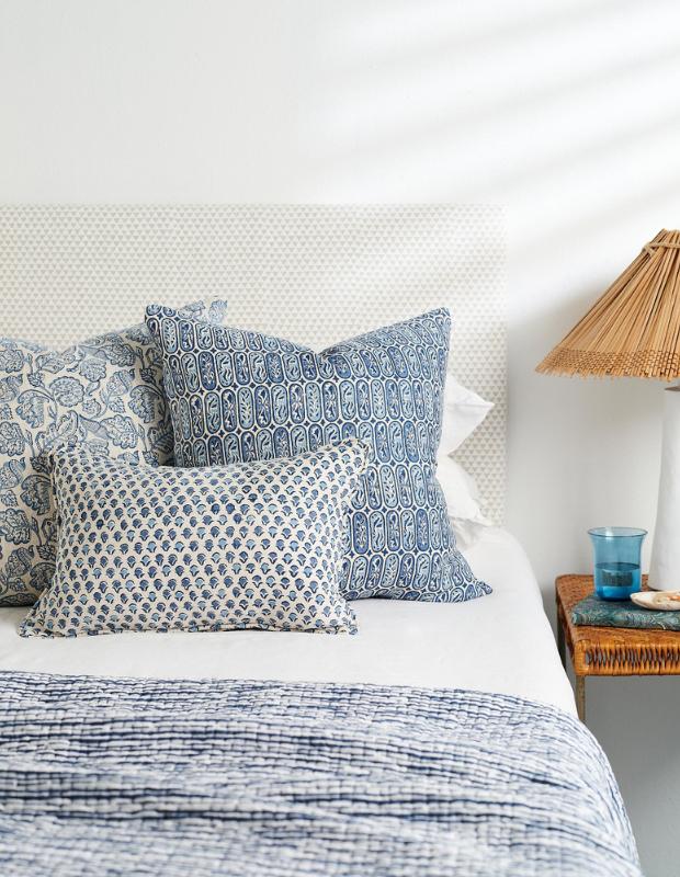 All Pillows & Throws