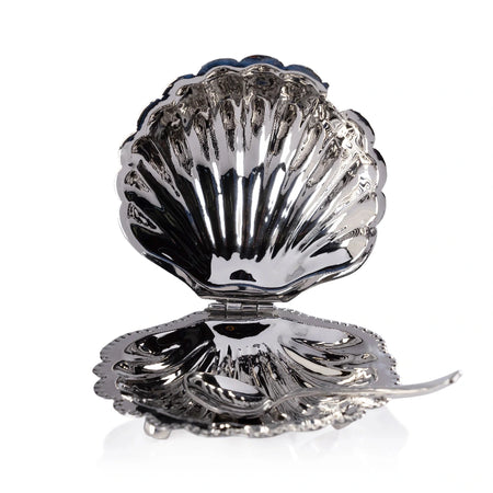 Cap Ferrat Fan Shell Bowl with spoon - open lid