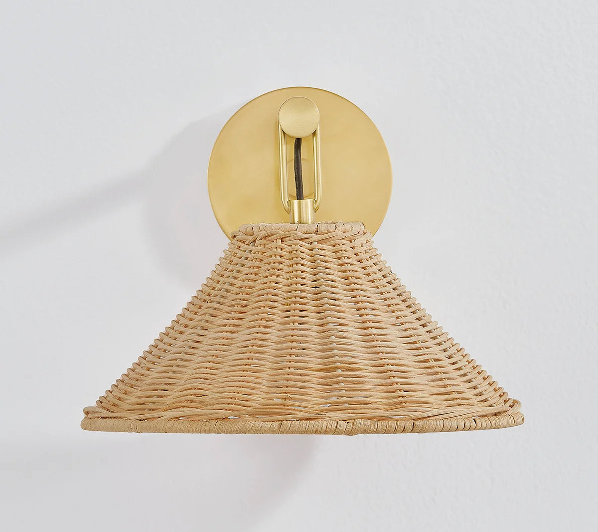 Dartmoor Woven Rattan Sconce front view