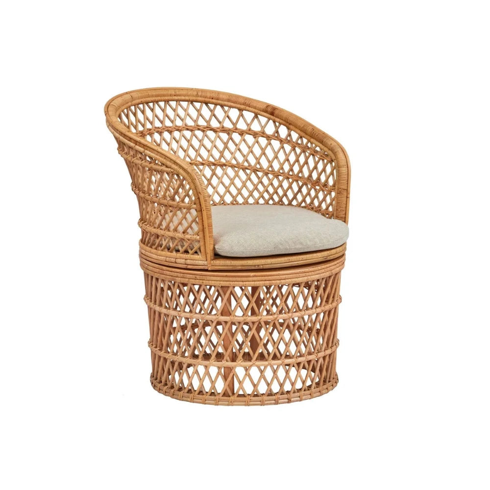 Flamenco Rattan Swivel Chair with neutral cushion