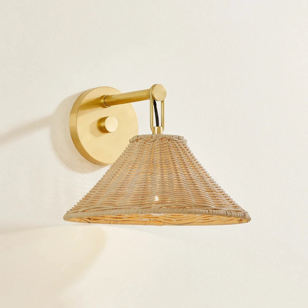 Dartmoor Woven Rattan Sconce lit