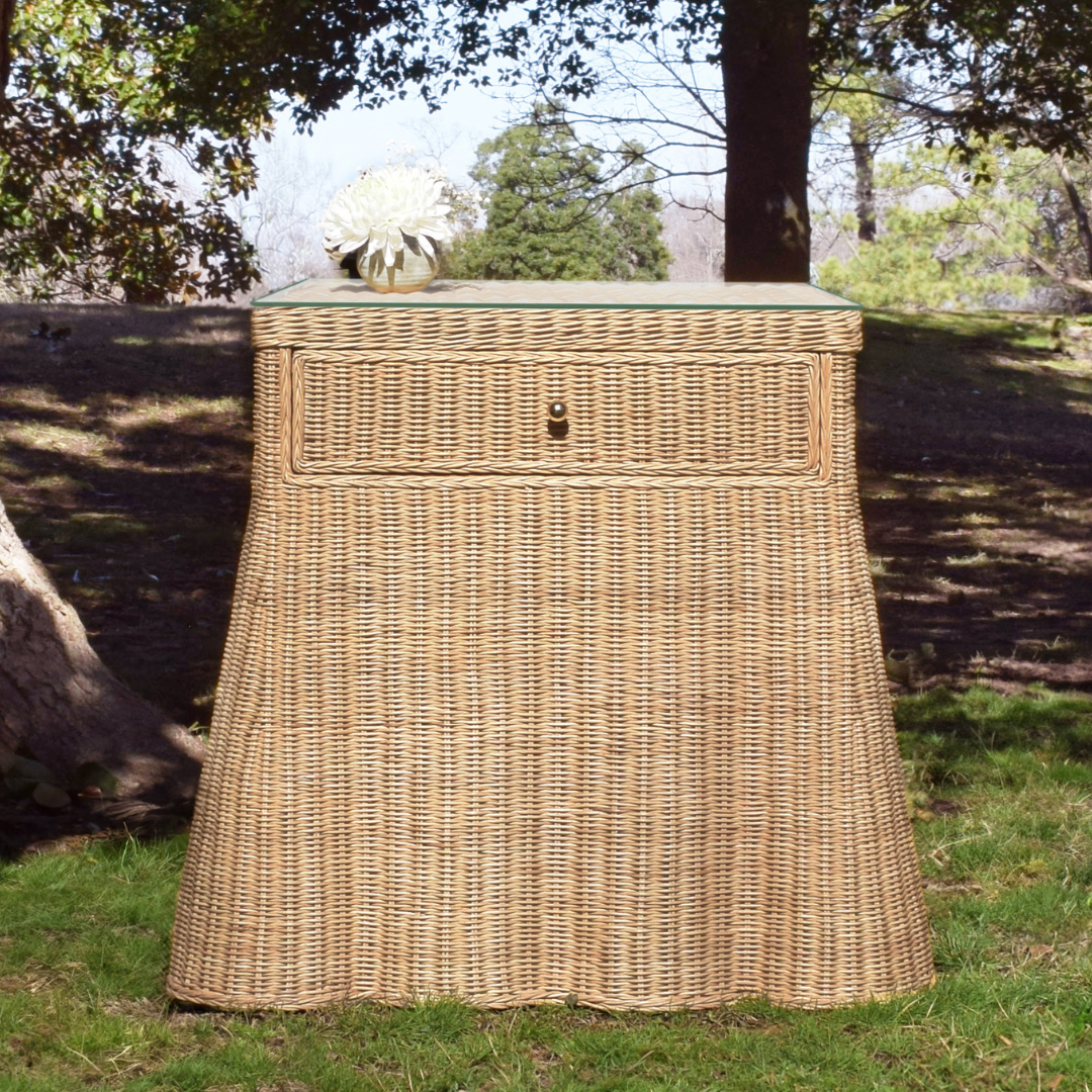 Ines Scalloped Nightstand with white flowers
