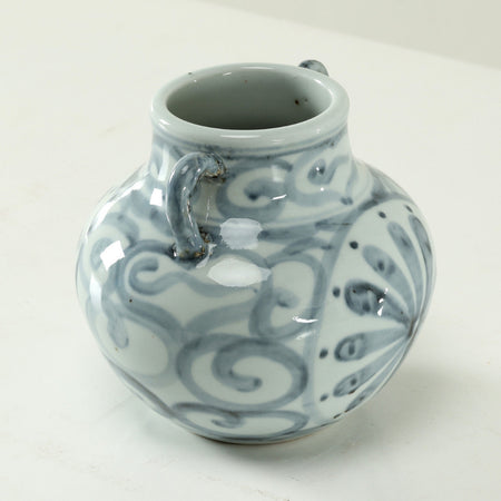 Lucky Cloud Small Handled Pot top view