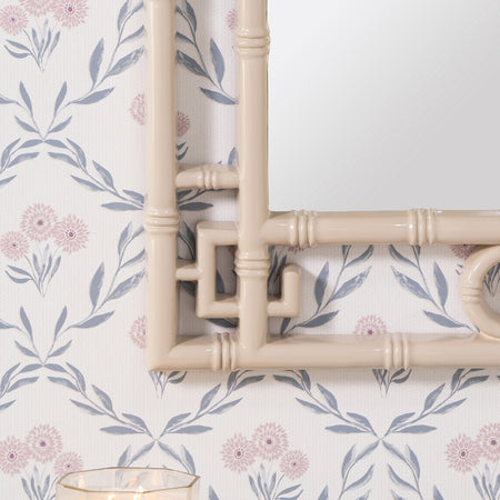 Pagoda Sand Lacquer Mirror corner closeup