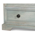 Finnegan Chest
