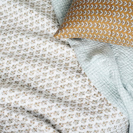 Sanganer Sahara Quilt styled with Aswan Sahara Pillow