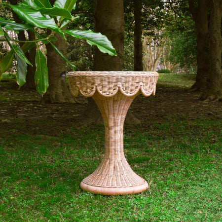 Seascale Round Accent Table with scalloped edge details