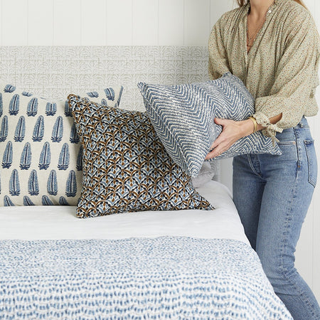 Amulet Quilt Room Scene