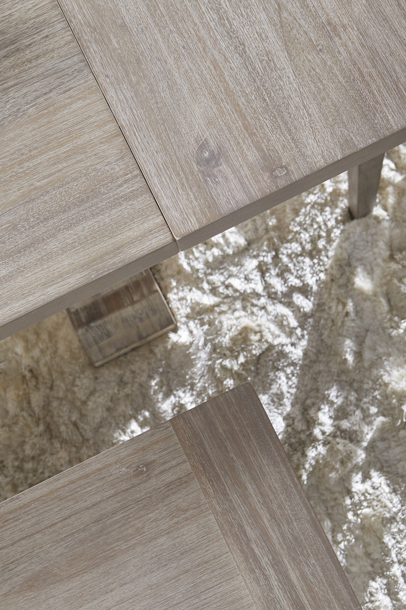 Highland Extension Dining Table Close Up