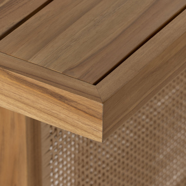 Isobel Outdoor Dining Table Detail