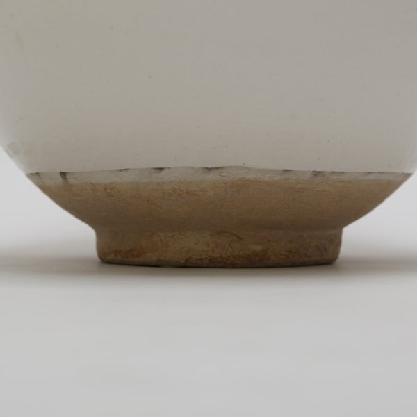 Neema Ceramic Vase Bottom View